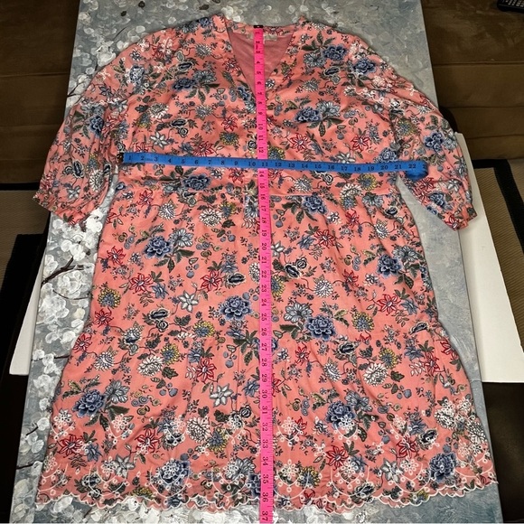 LOFT Pink Floral Swing Dress 3/4 Sleeve Lined Embroidered Scalloped Hem Size 16P - Picture 7 of 12